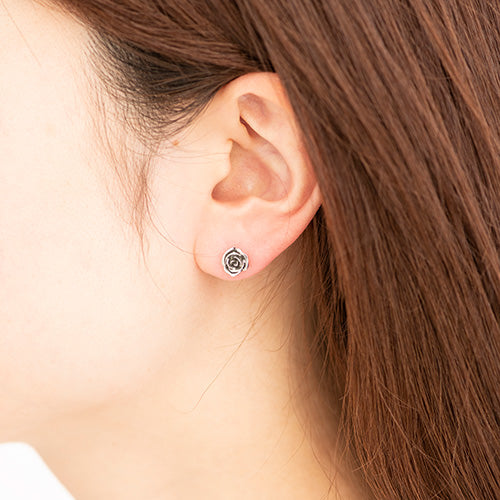 【金属アレルギー対応】ピアス rosa