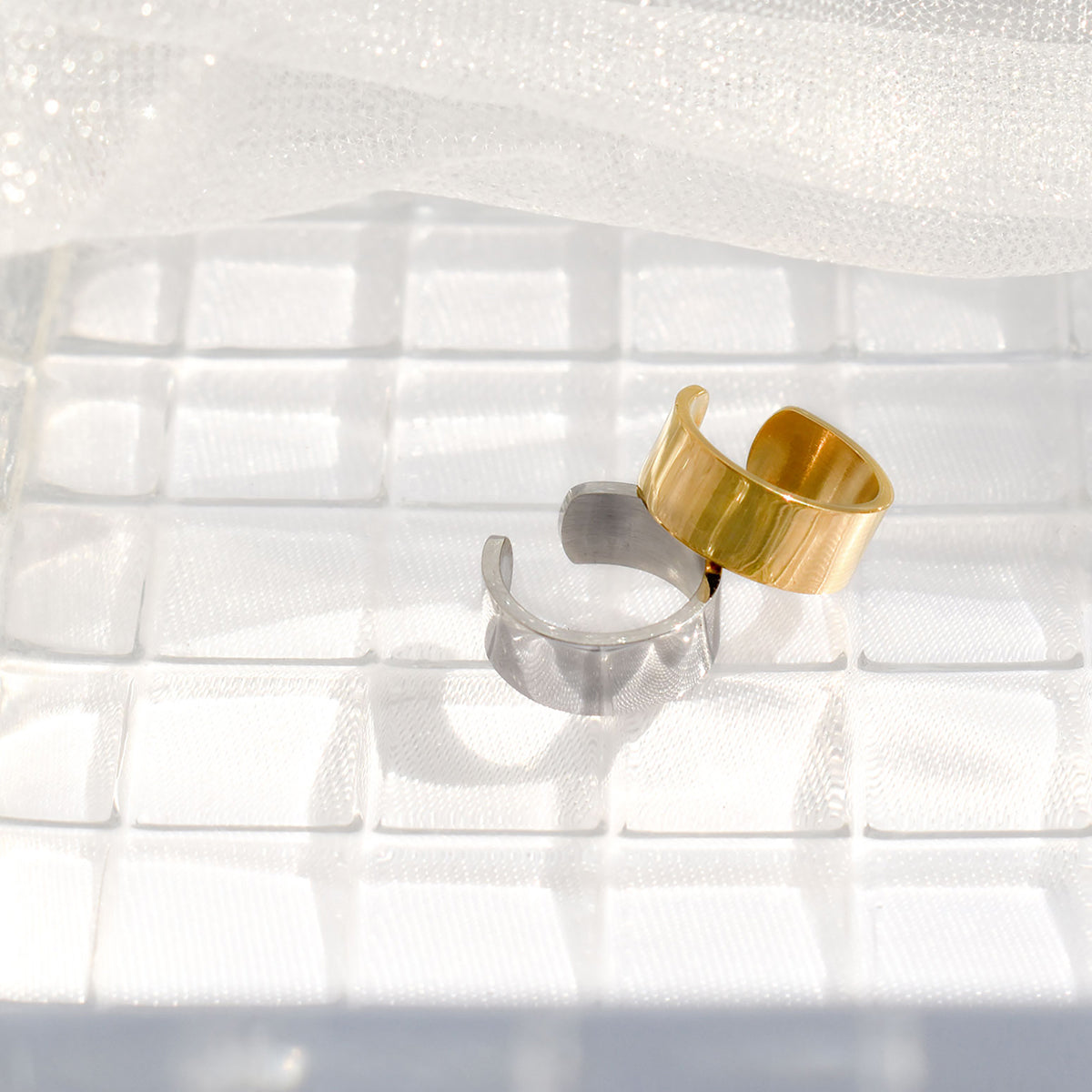 【金属アレルギー対応】イヤーカフ　Calma