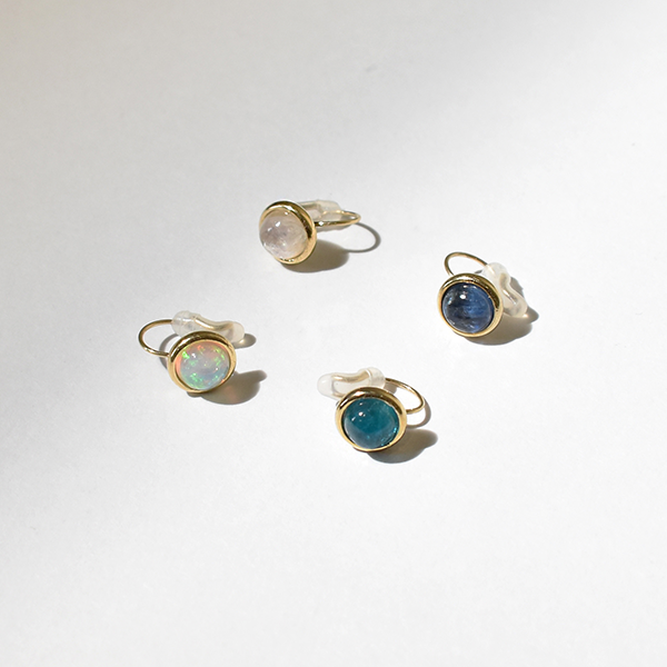 【金属アレルギー対応】イヤリング　empty-opal-